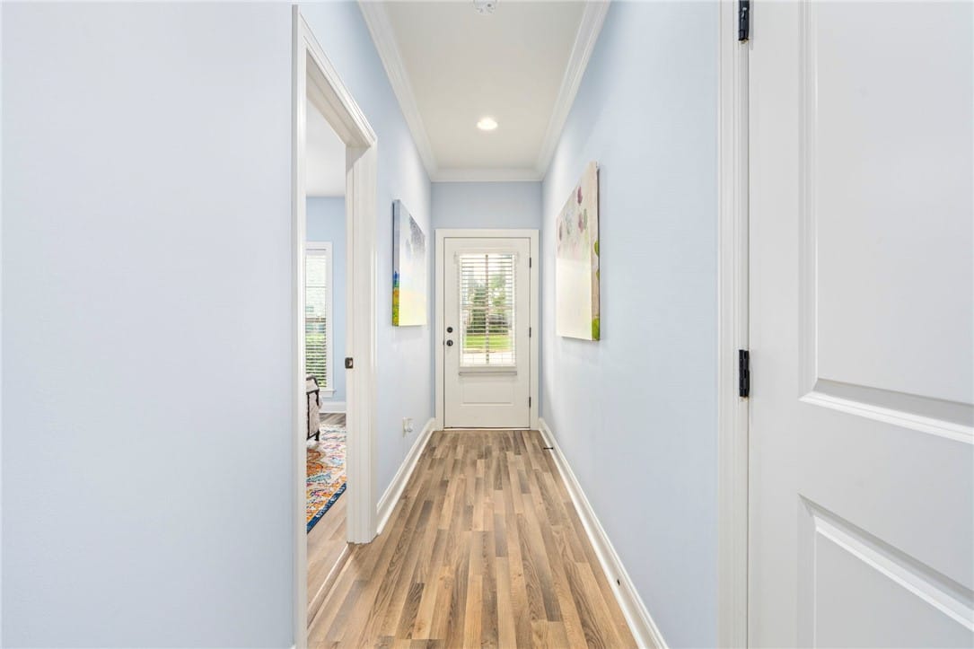 937 Pembroke Pl, Auburn, AL 36830, A welcoming entryway with recessed lighting and cr