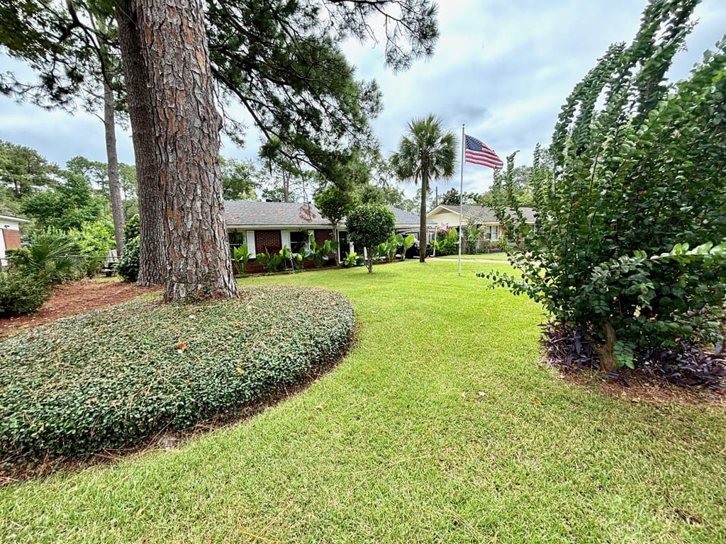 2212 Pembroke Dr, Albany, GA 31707