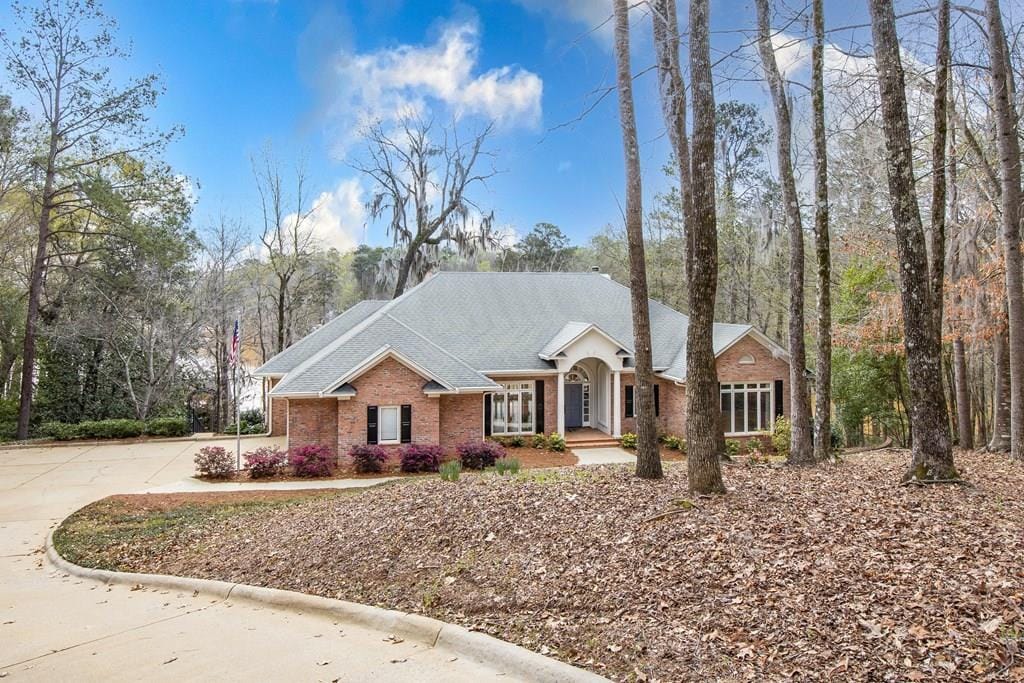 405 Grey Moss Cove, Phenix City, AL, 36867