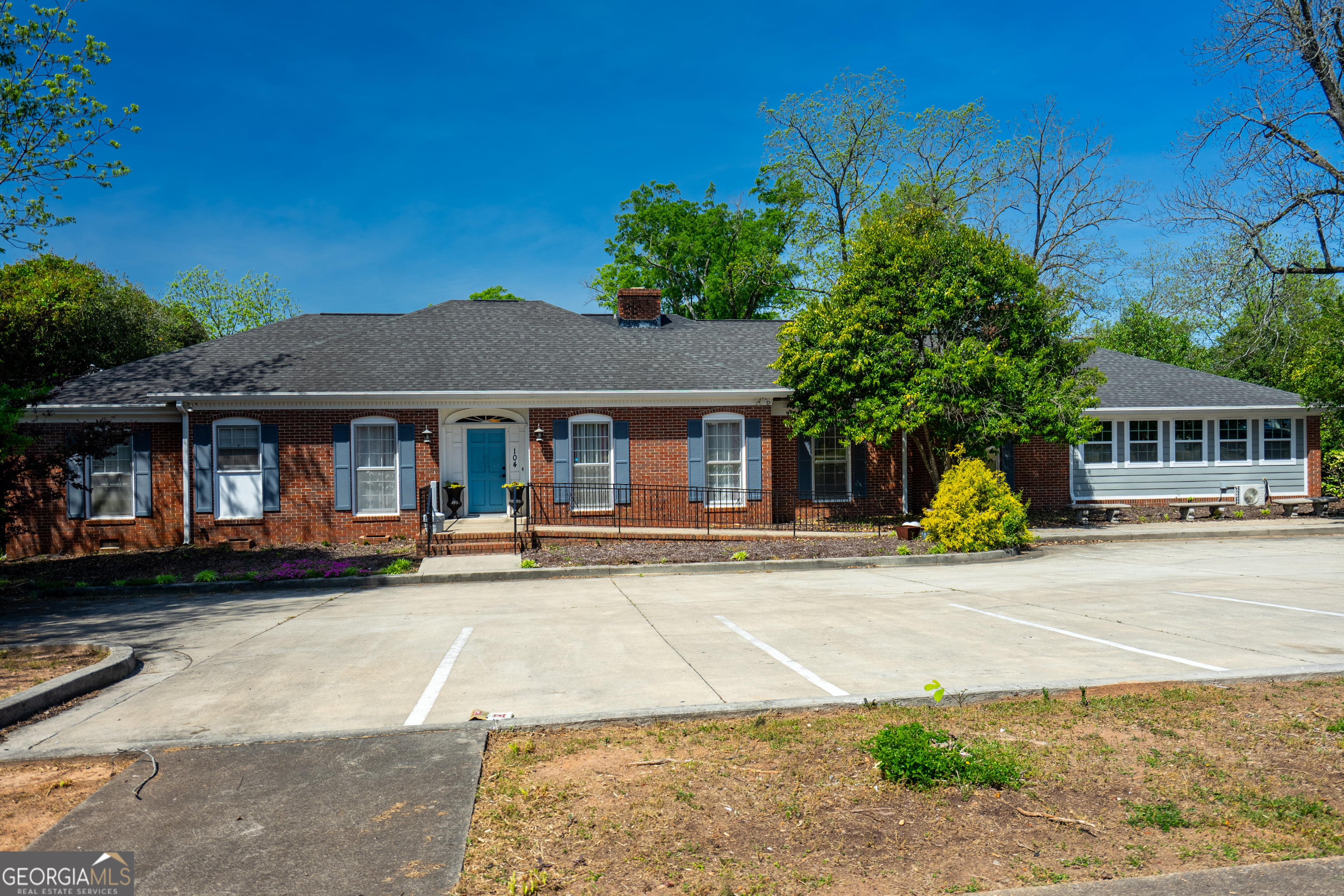 104 Harwell Ave, LaGrange, GA 30240