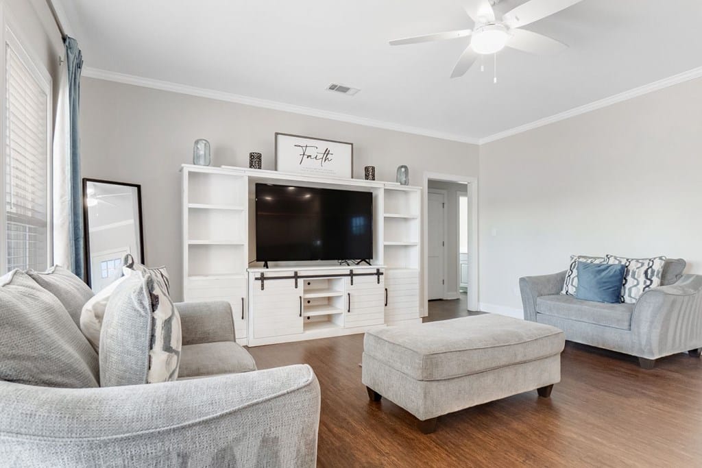 134 Grand Island Dr, Albany, GA 31707