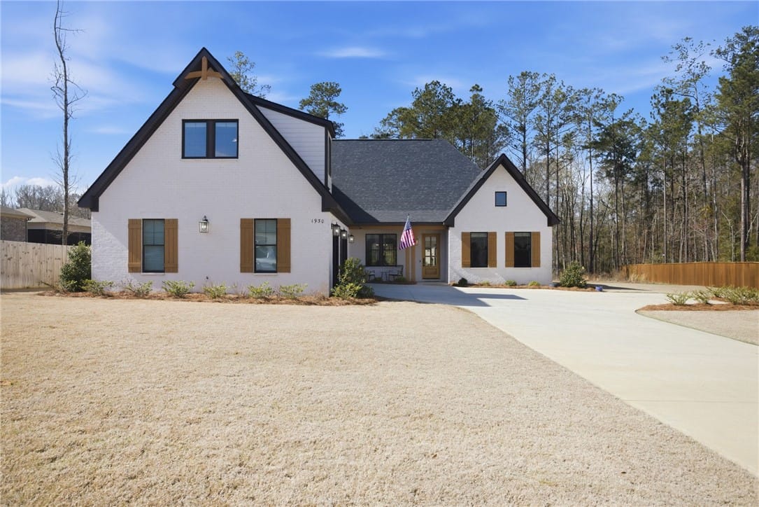 1930 Yarbrough Farms Blvd, Auburn, AL 36832