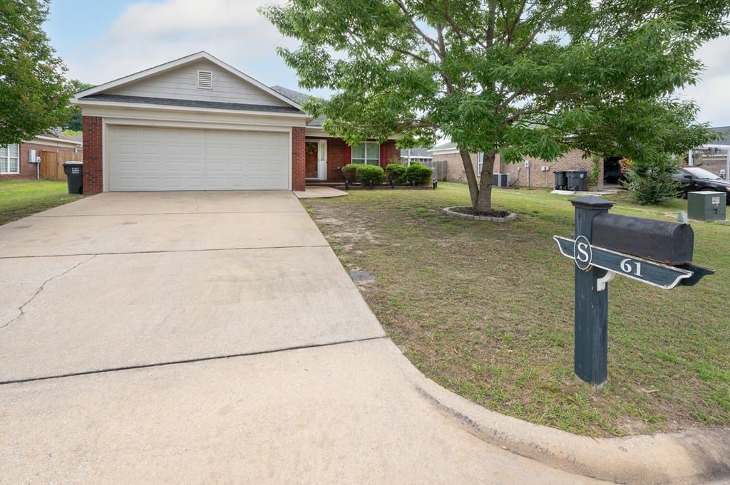 61 Lincolnshire Lane, Phenix City, AL, 36870
