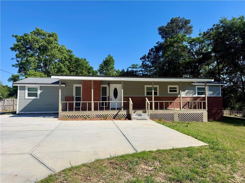 2132 Pierce Rd, Phenix City, AL 36867