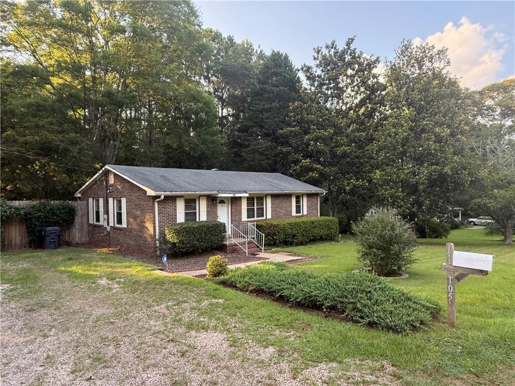 105 Fairway Dr, Valley, AL 36854, USA