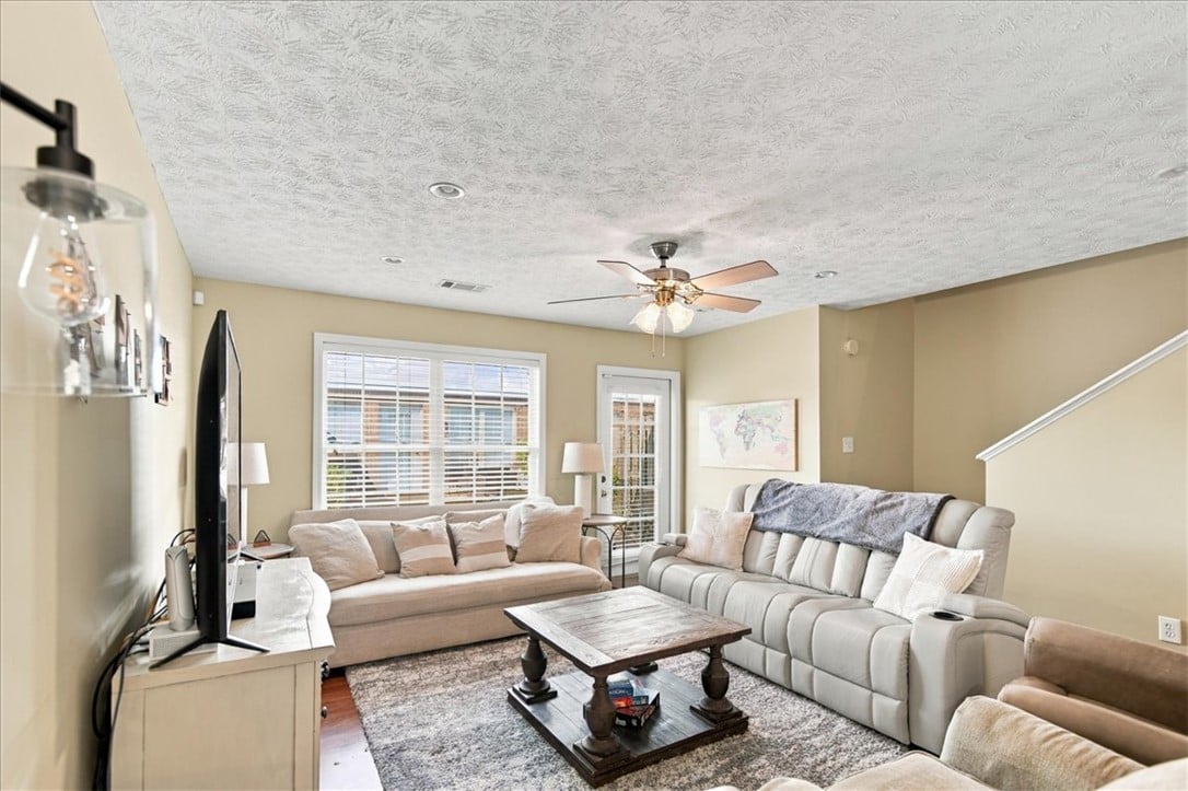 1477 N Donahue Dr Apt 2007, Auburn, AL 36830