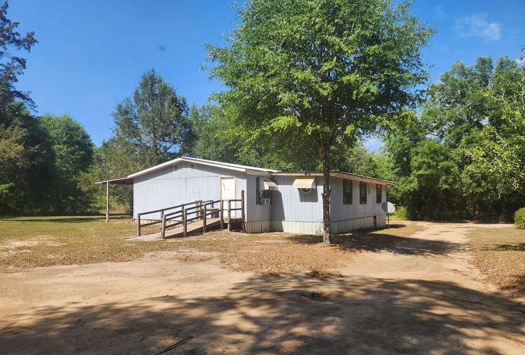 4883 Thomas Lee Rd, Newton, GA 39870