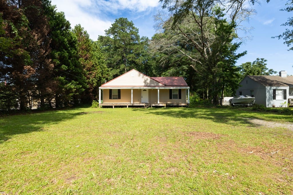 1305 Alta Vista Dr, Columbus, GA 31907