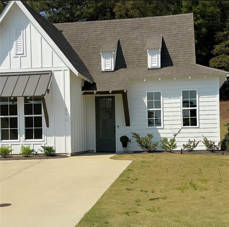 830 VILLAGE, Opelika, AL, 36801, Front elevation