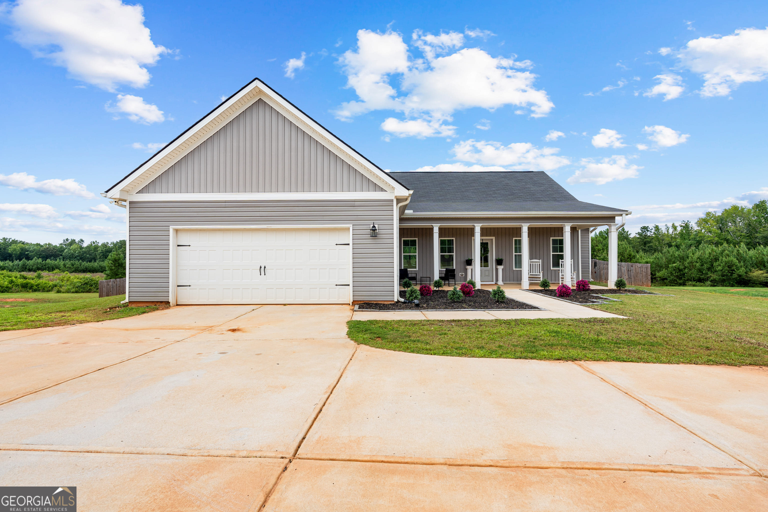 732 Tenney Nelson Rd, Grantville, GA 30220