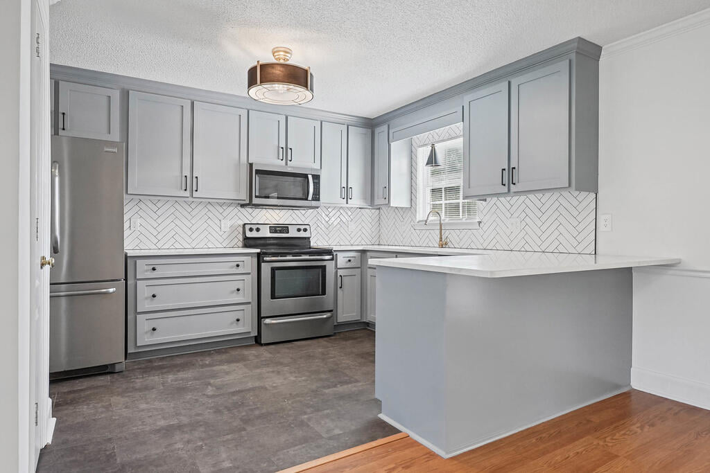 510 Stocks' Dairy Rd, Leesburg, GA 31763, Exquisite kitchen