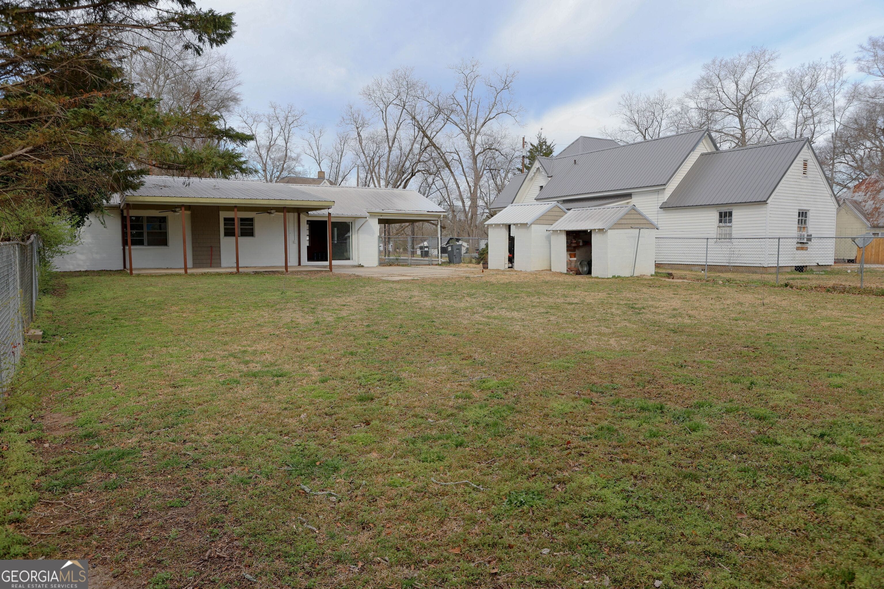 30 Dogwood Ln, Woodbury, GA 30293