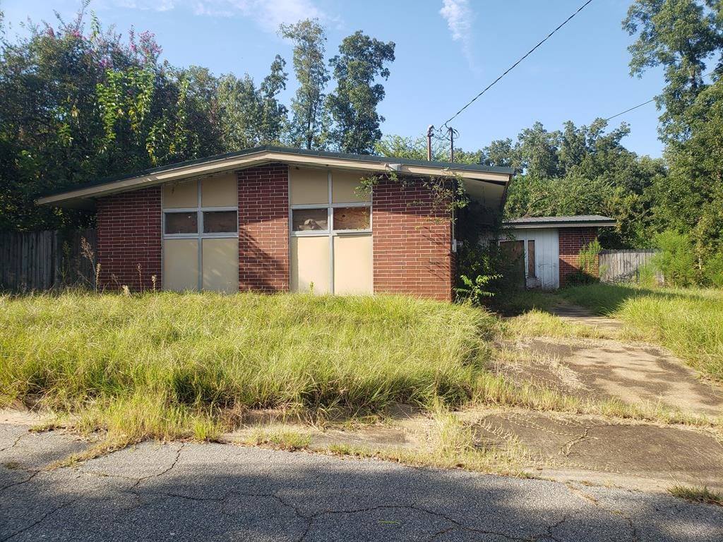 2034 North Riverview Circle, Albany, GA, 31705