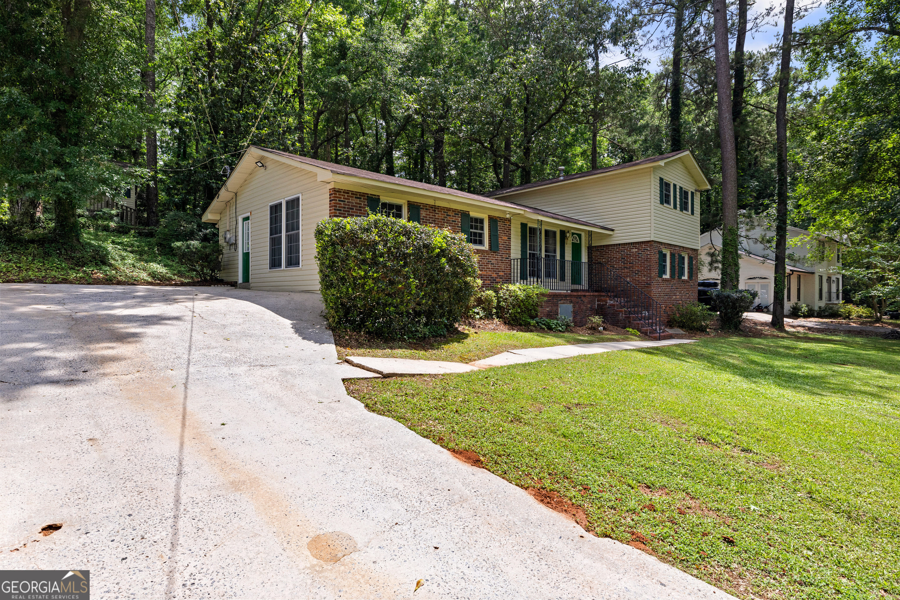 309 Nelson Dr, Thomaston, GA 30286