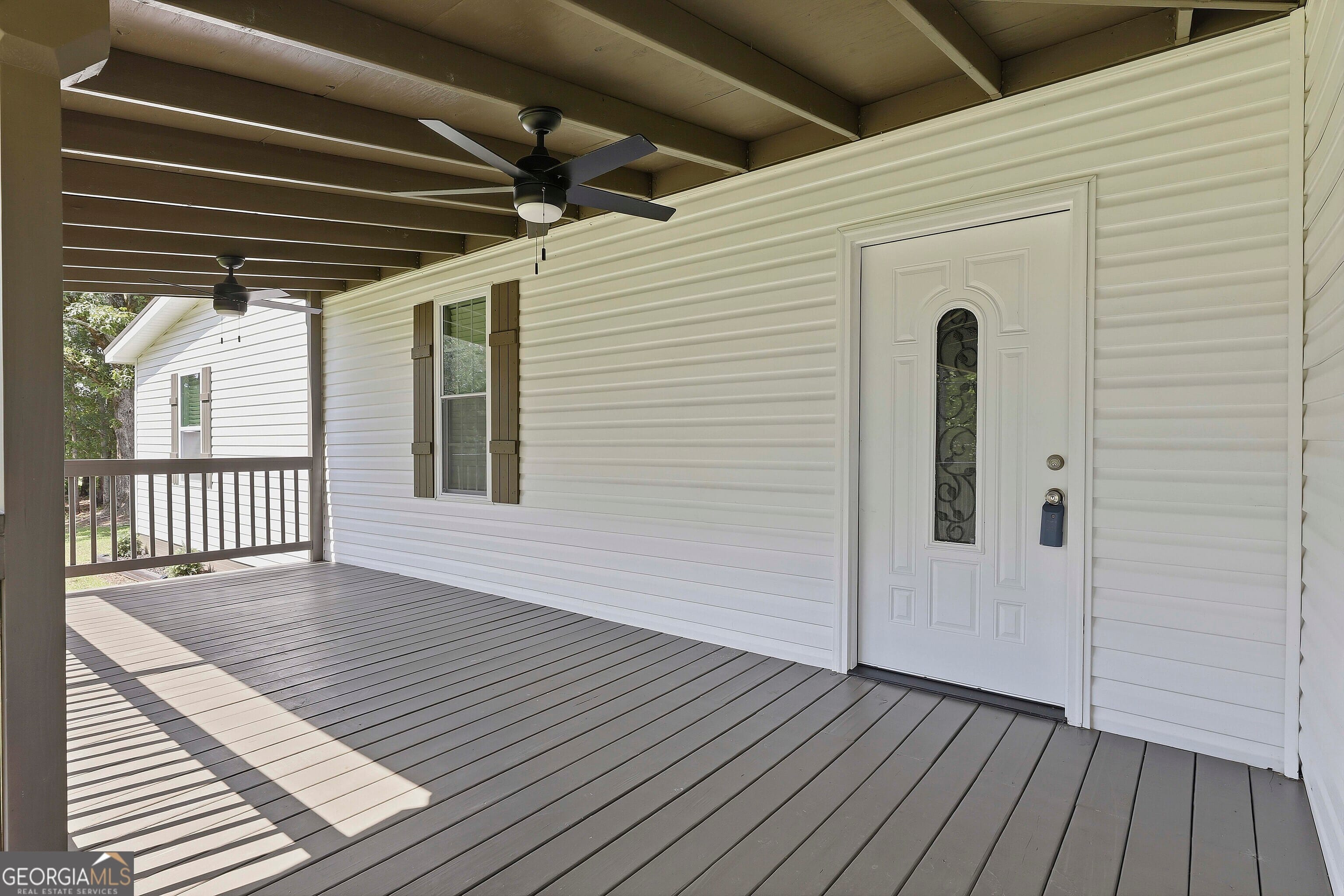 1966 Owens Rd, Woodbury, GA 30293