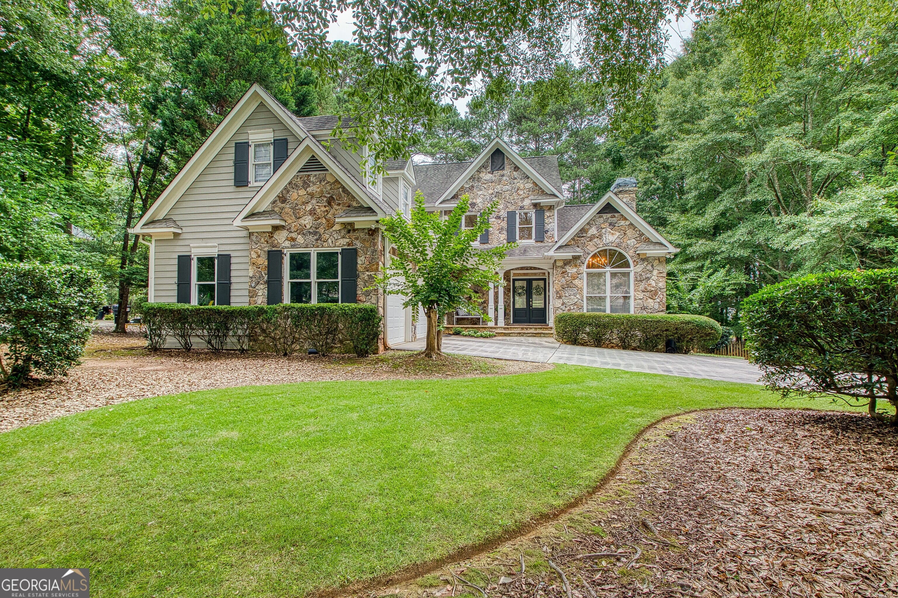22 Shoreline Dr, Newnan, GA 30263