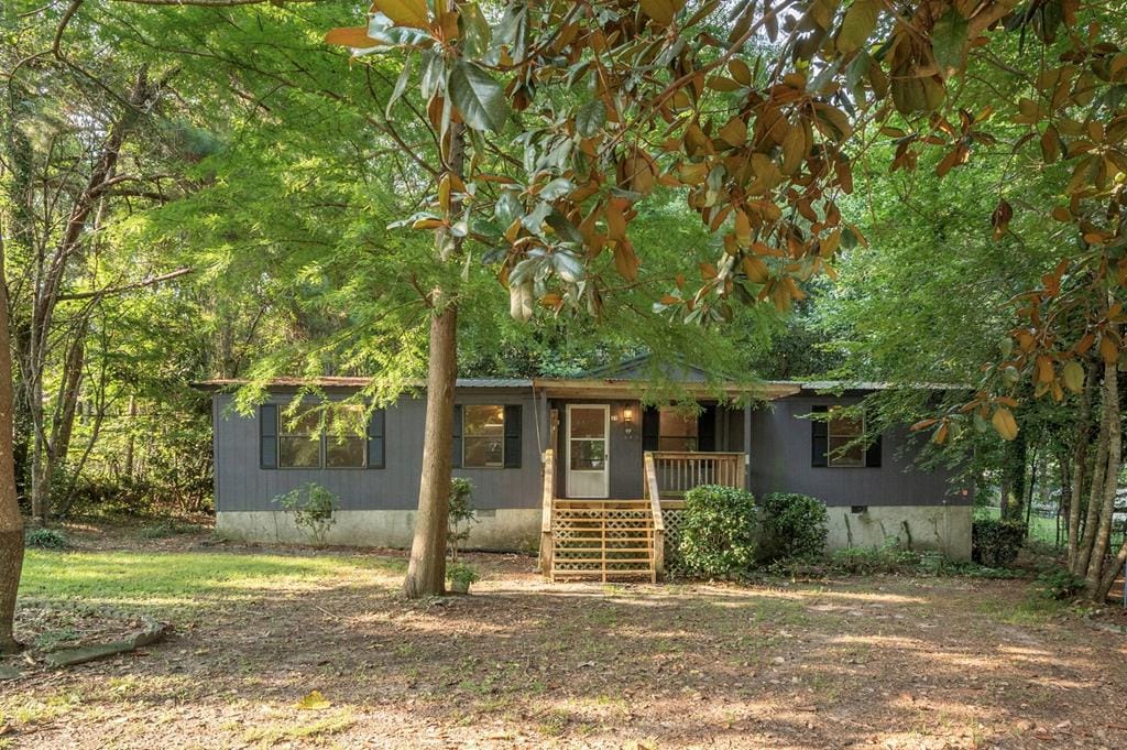 33 Buckboard St, Phenix City, AL 36869