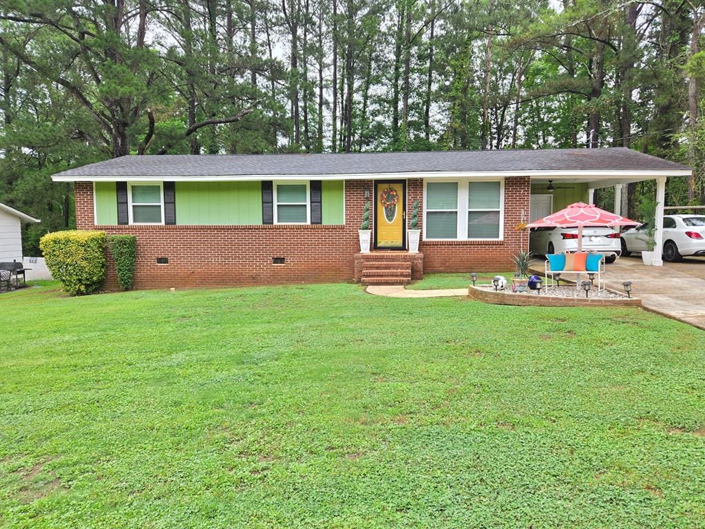 112 Sir Lancelot St, LaGrange, GA 30241