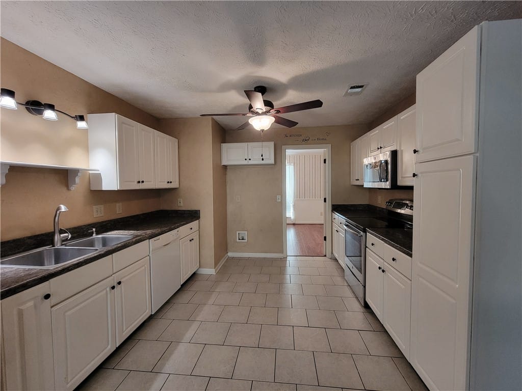 1042 Birch Cir, Auburn, AL 36830, USA — Photo 3