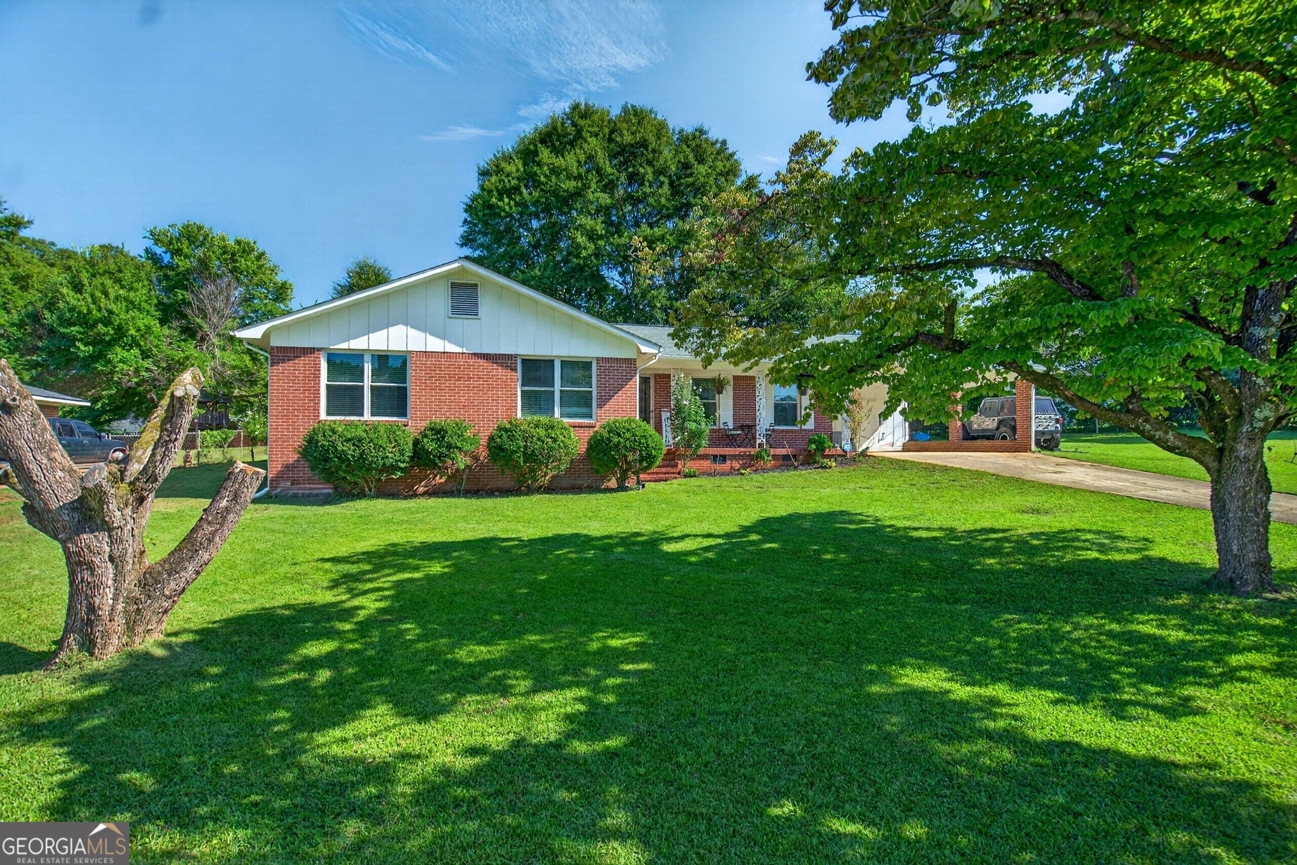 928 Norwood Dr, LaGrange, GA 30240