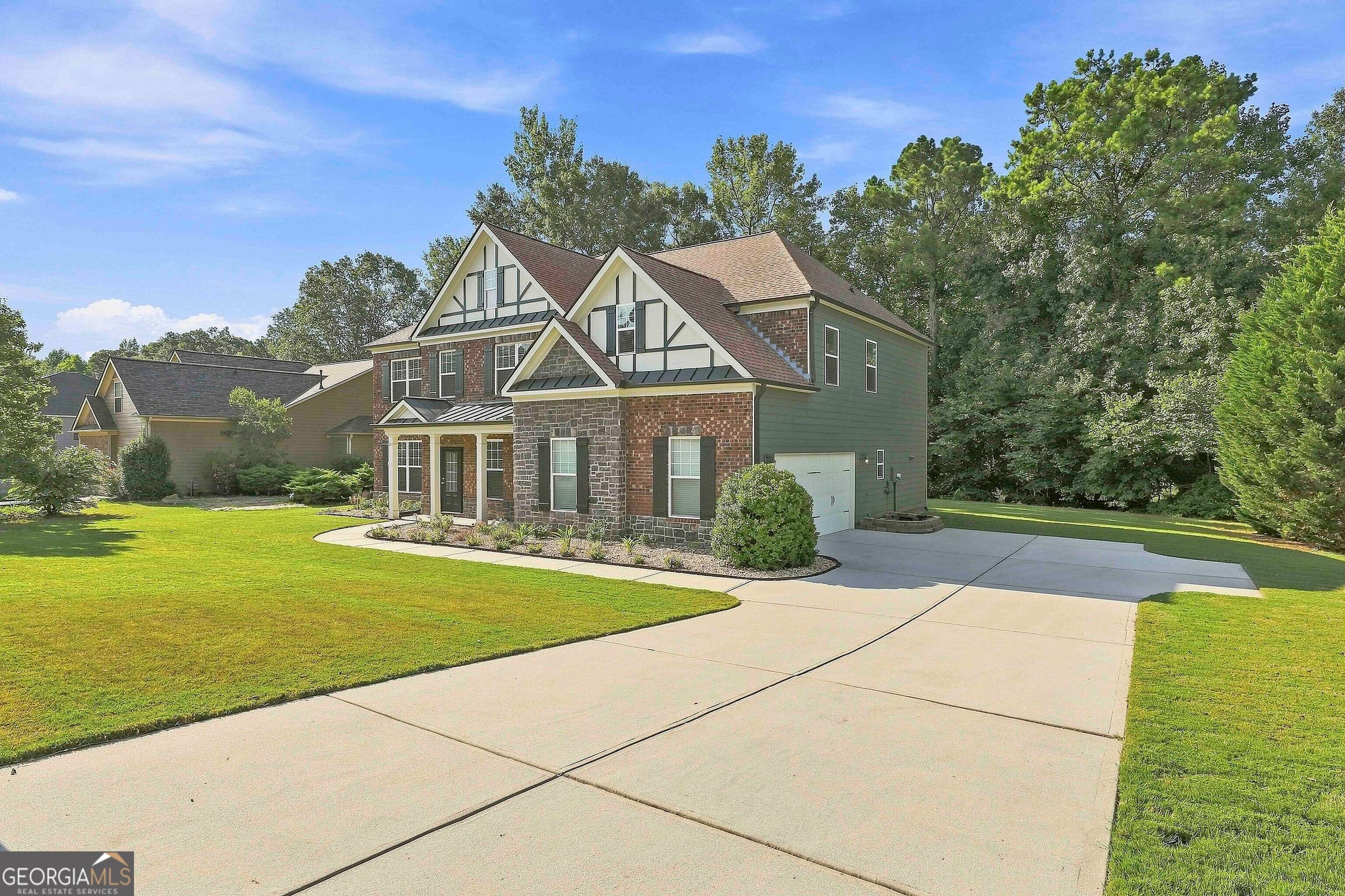 80 Savannah Dr, Senoia, GA 30276