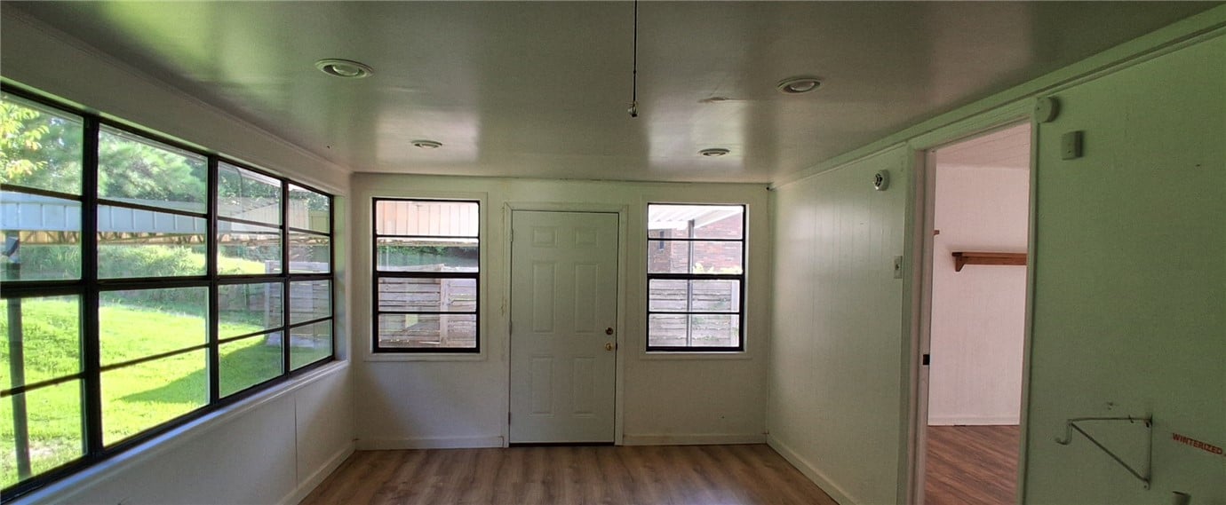 1902 43rd St, Valley, AL 36854, Sunroom/Laundry