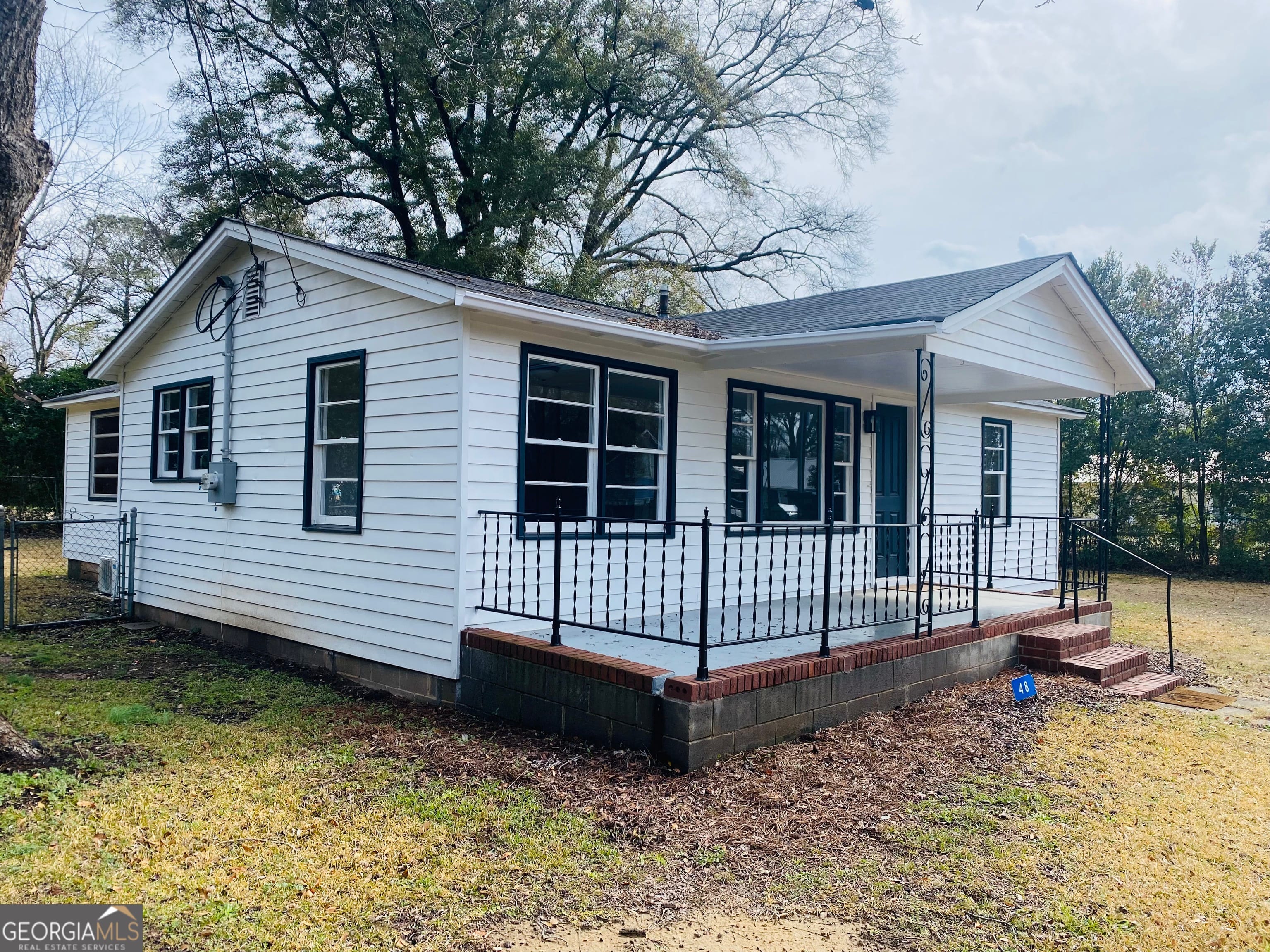 48 Jones St, Richland, GA 31825