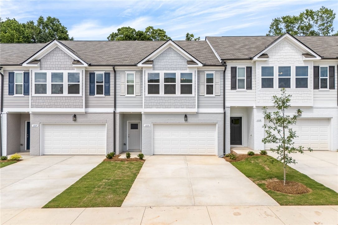1233 McCoy Street, Opelika, AL, 36801