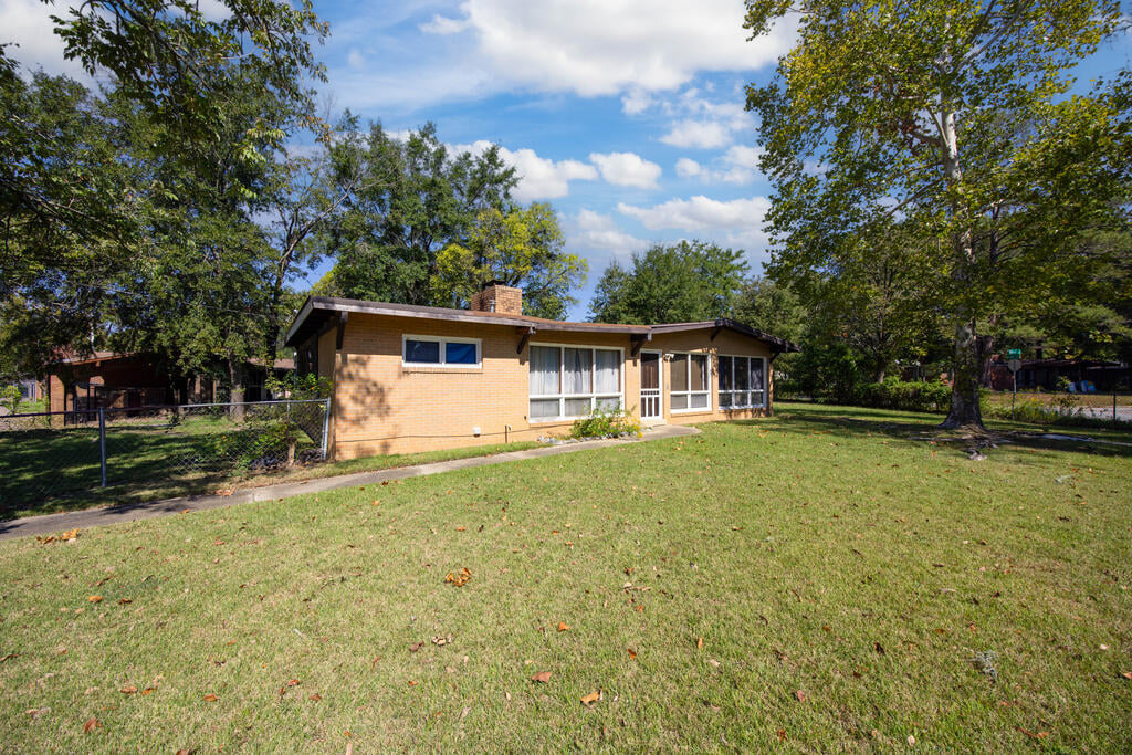 2440 Cindy Dr, Columbus, GA 31903