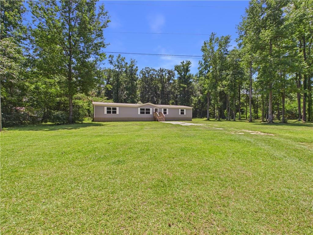 37 Bragg Dr, Pittsview, AL 36871