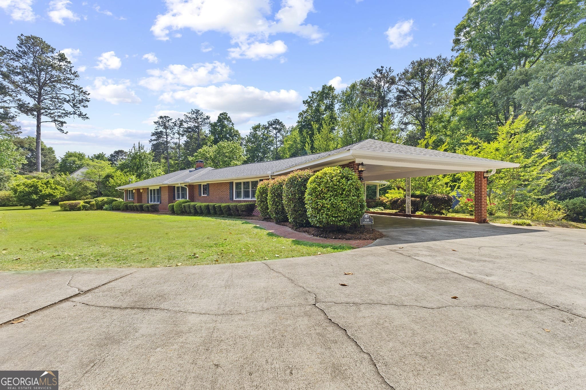 308 Cherokee Rd, Thomaston, GA 30286