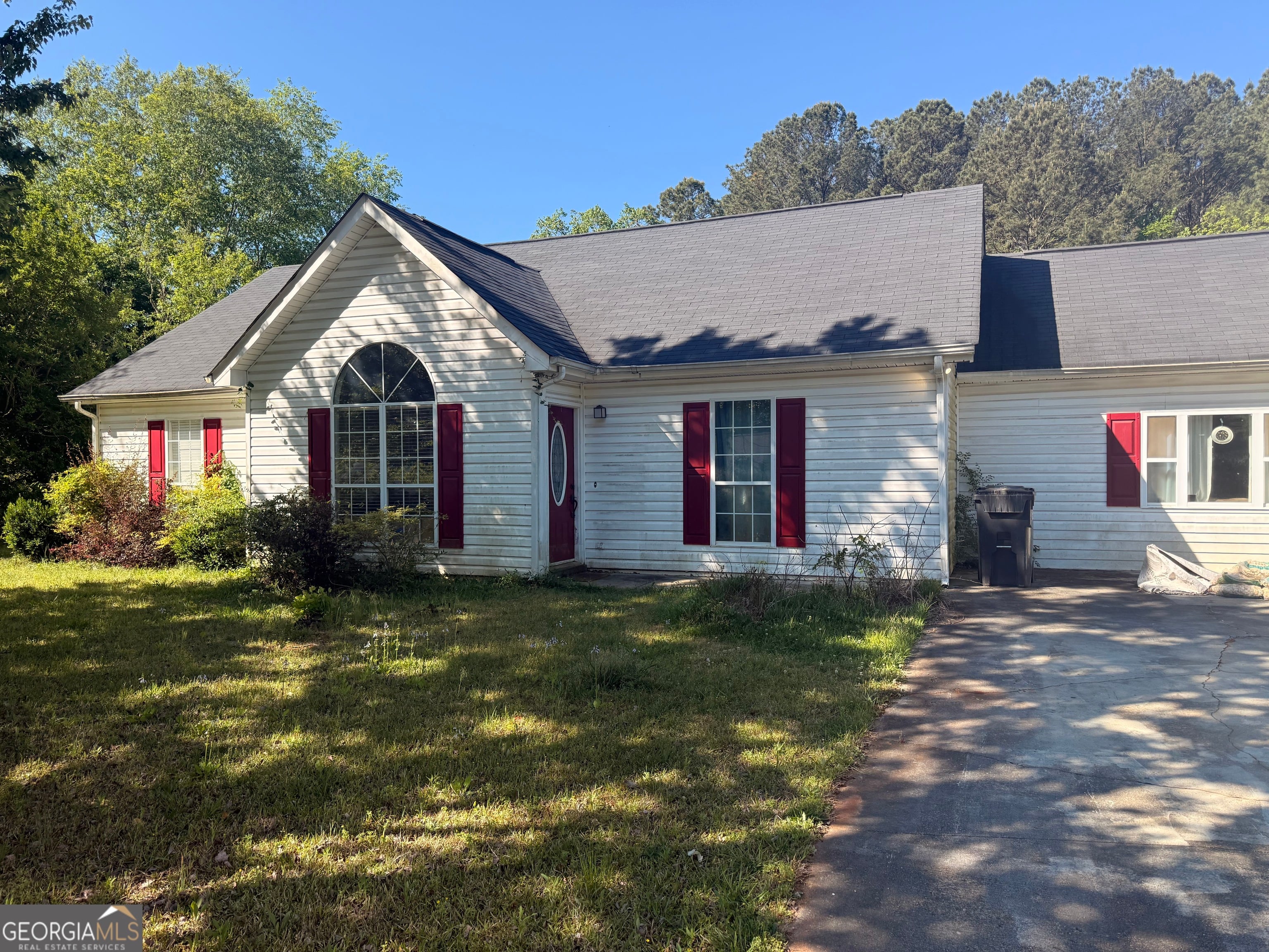 93 St James Pl, Sharpsburg, GA 30277