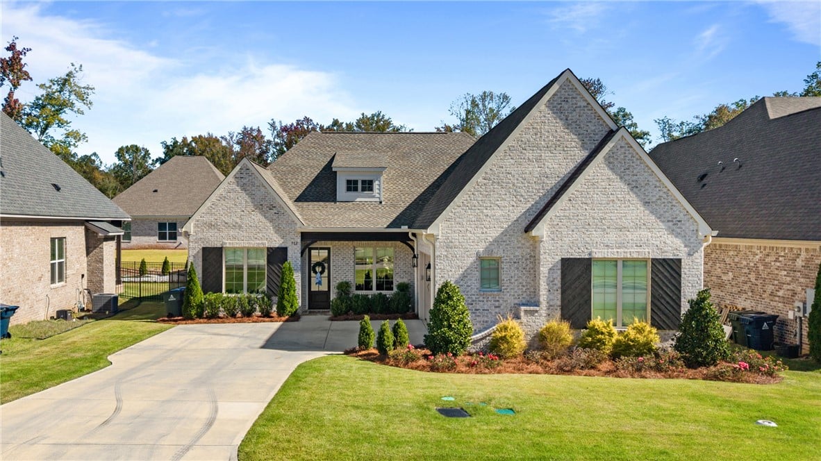 512 Bonny Glen Rd, Auburn, AL 36830