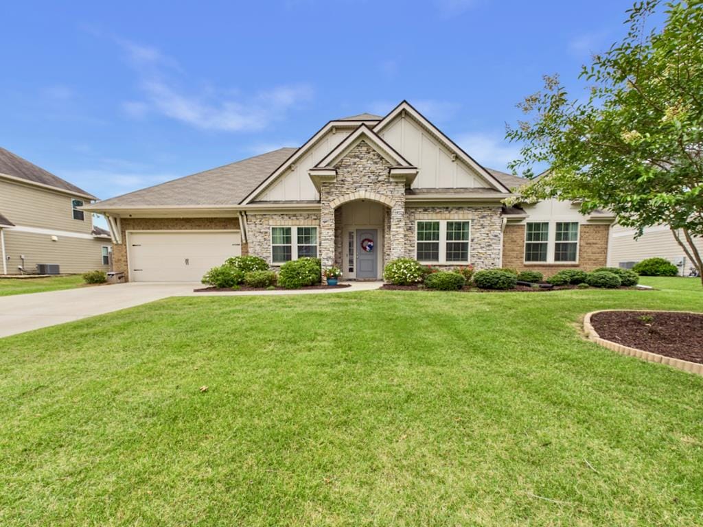 8149 Green Glen Dr, Midland, GA 31820