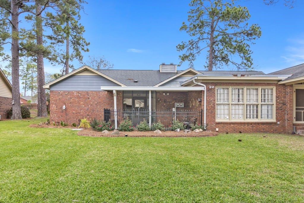 2304 Tuxedo Ln B, Albany, GA 31707