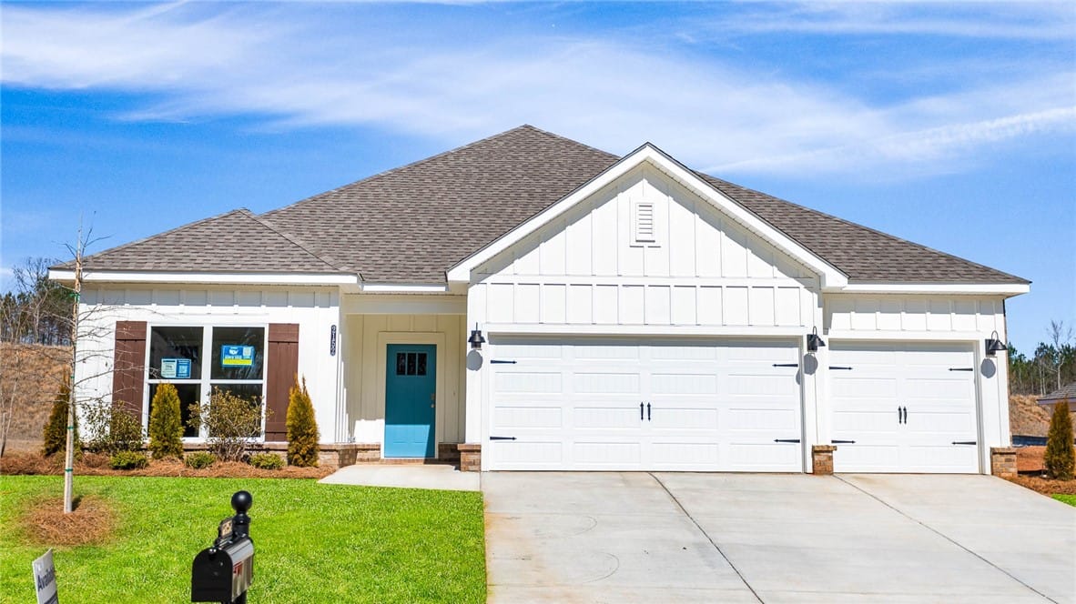 2152 BLUEBIRD, Auburn, AL, 36879