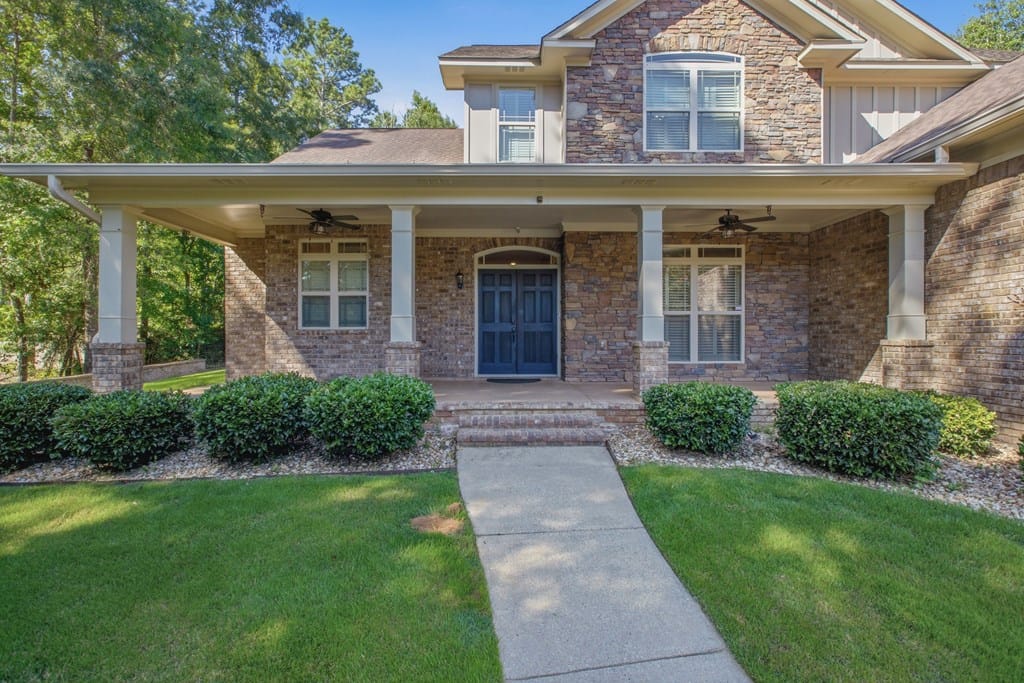 8126 Saddlehorn Dr, Midland, GA 31820