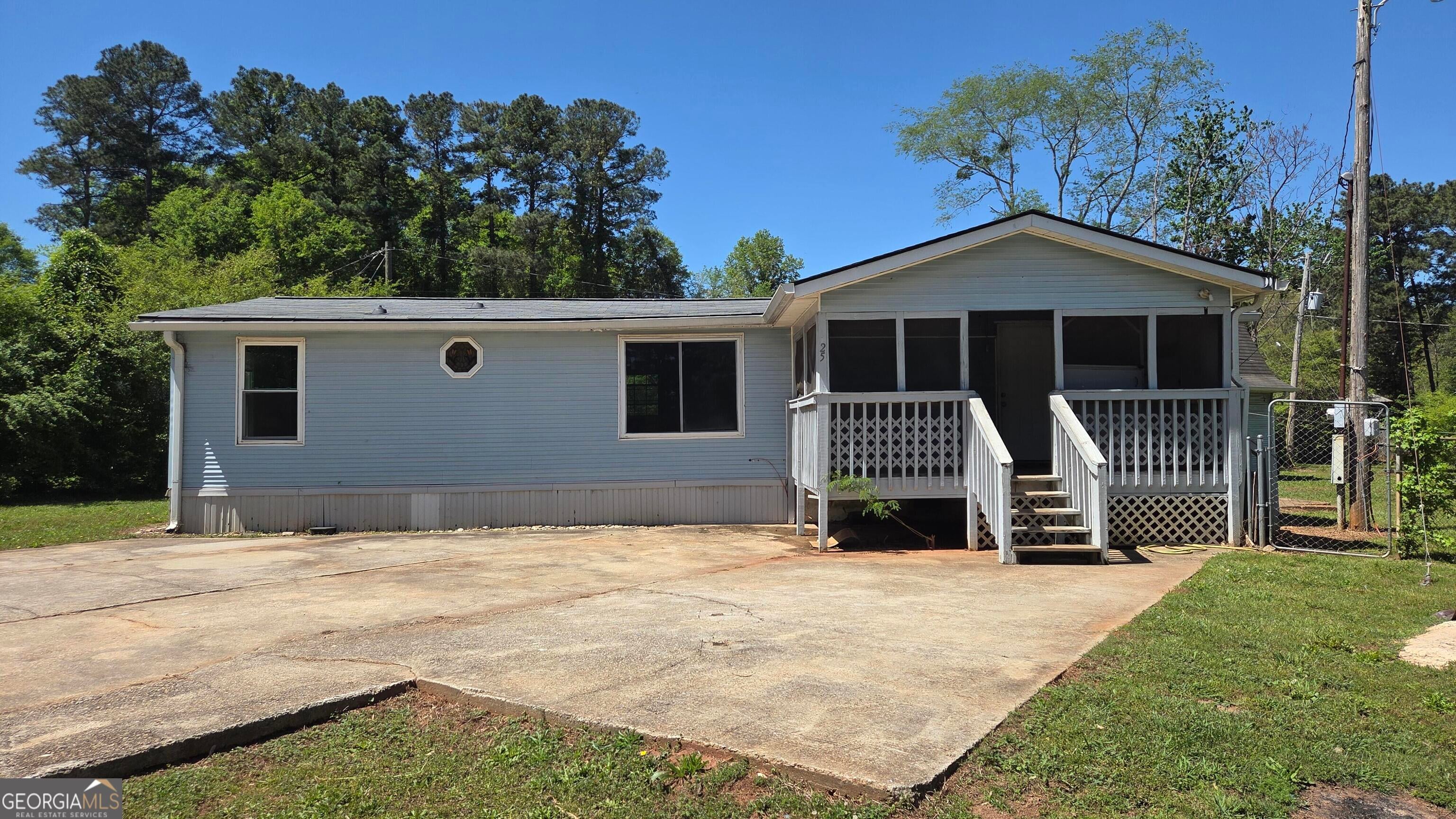 25 Fischer Rd, Sharpsburg, GA 30277