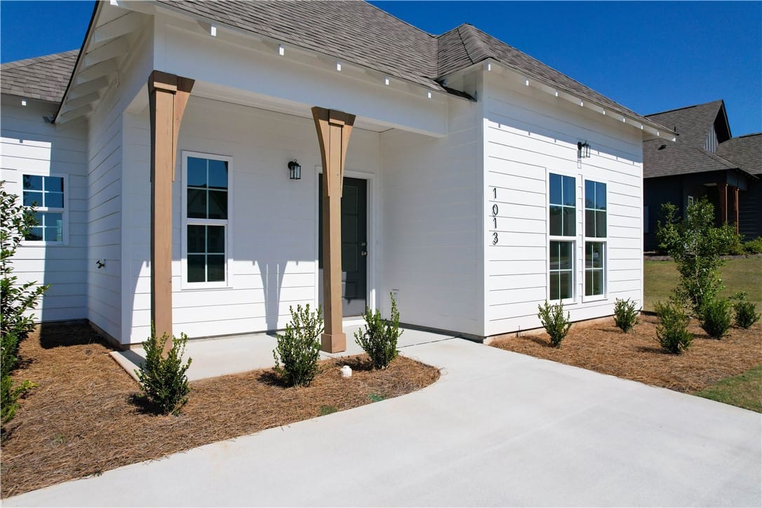 1013 CROSSING, Valley, AL, 36854 — Photo 3