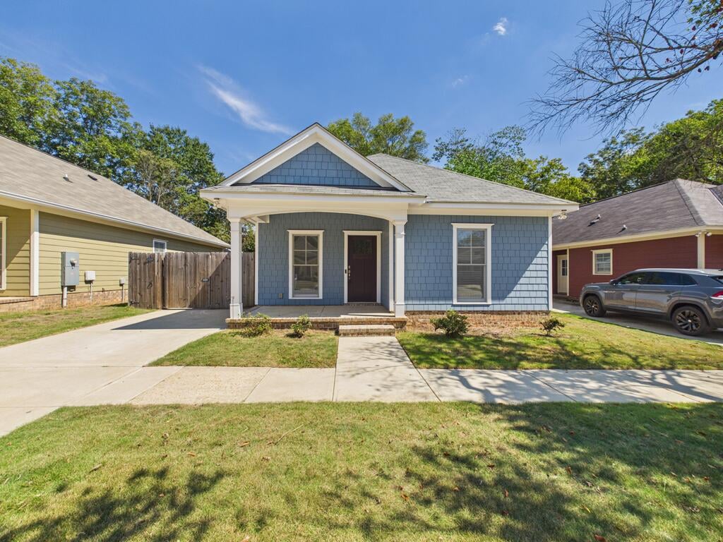 3616 4th Ave, Columbus, GA 31904, Brick and shingle accents