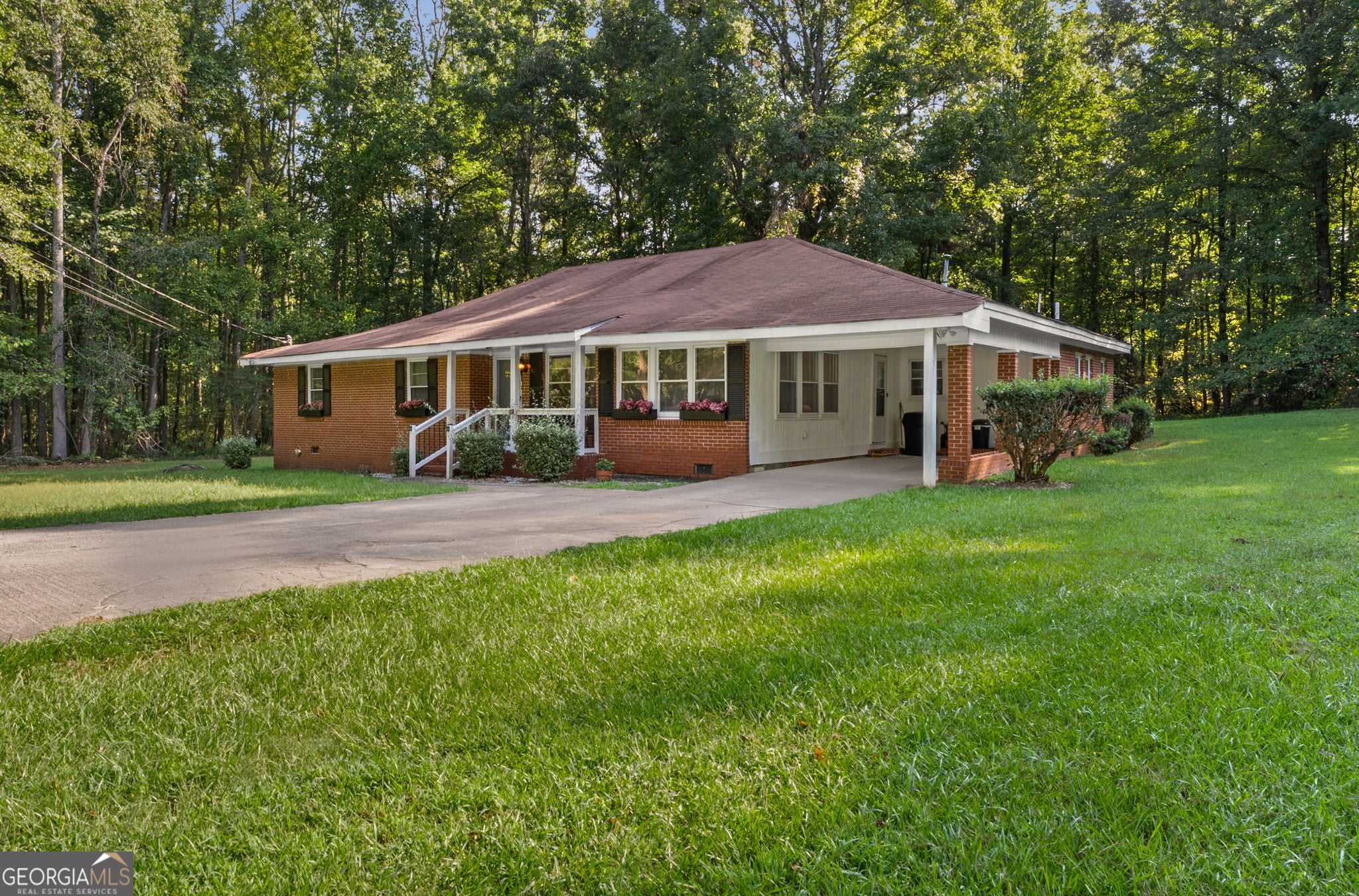 41 Melvin Phillips Rd, Newnan, GA 30263