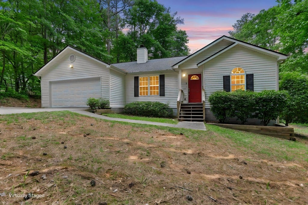 115 S Robin Ln, Newnan, GA 30263