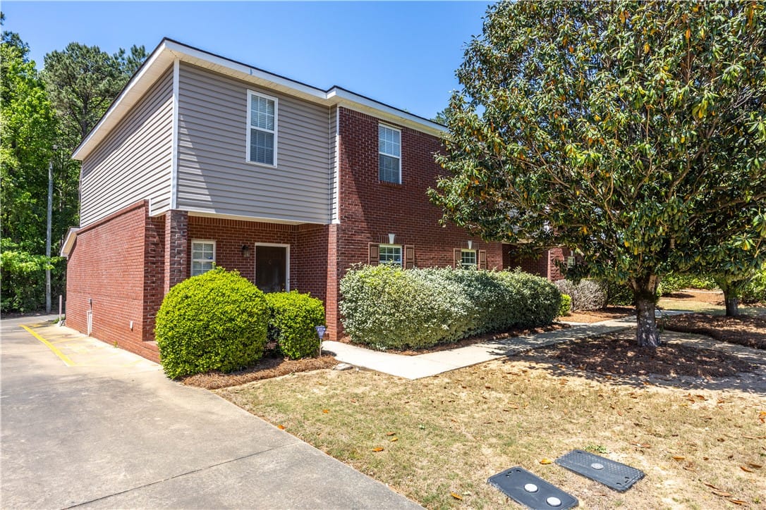1436 S Donahue Dr C, Auburn, AL 36832