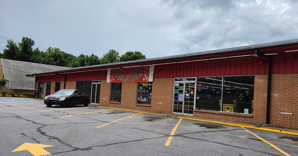 3930 Victory Drive, Columbus, GA, 31903 — Photo 2