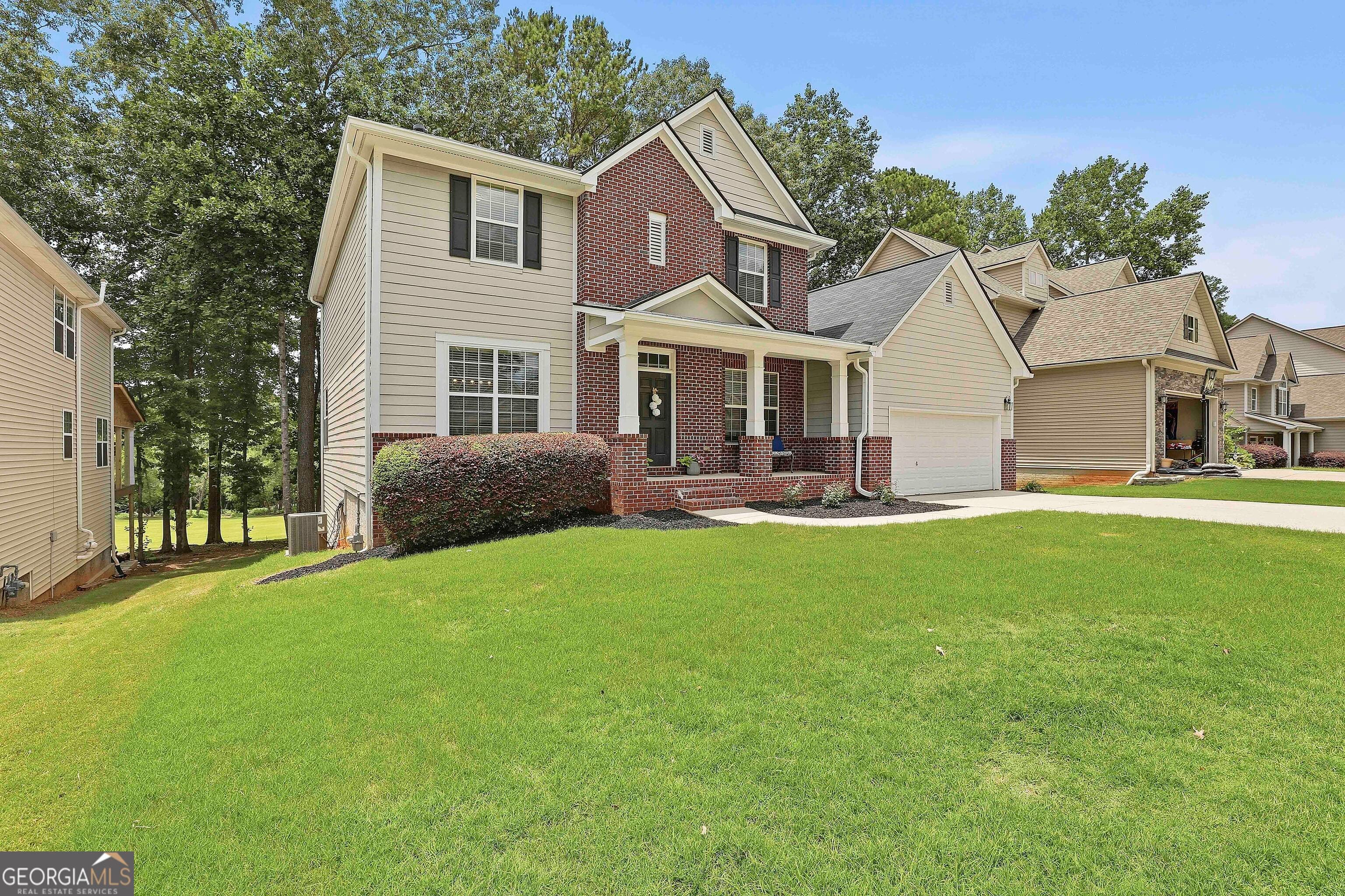 62 Greenview Dr, Newnan, GA 30265