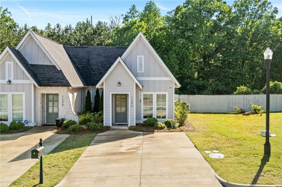 1242 Burrow Circle, Opelika, AL, 36801