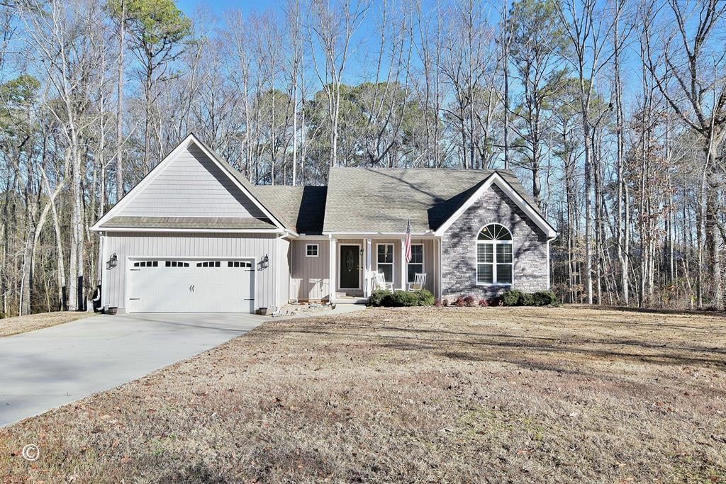 123 Churchill Ct, LaGrange, GA 30241, USA, Main View