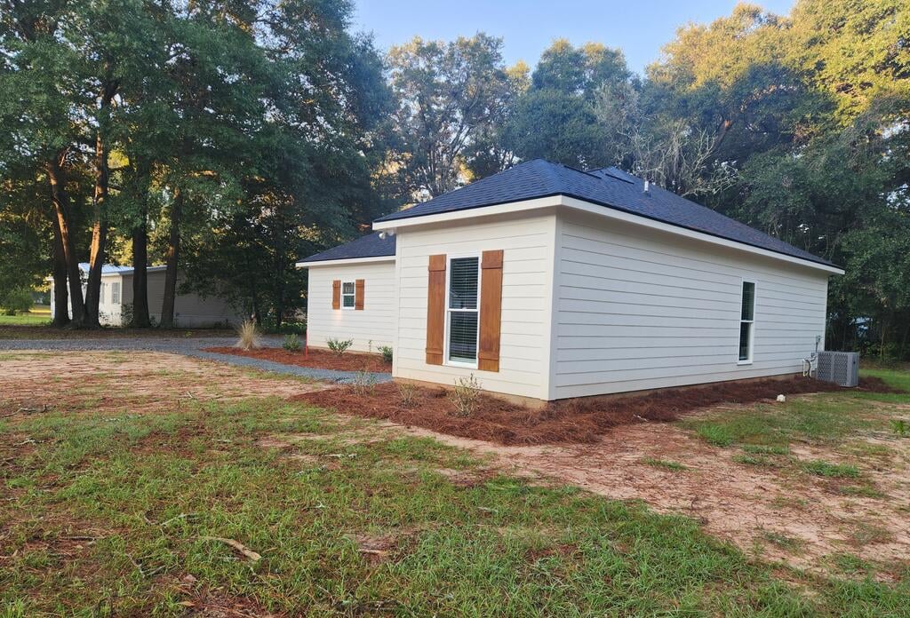 126 3rd St E, Leesburg, GA 31763
