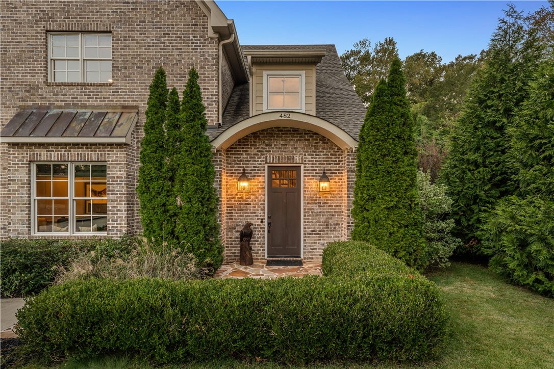 482 Dumas Dr, Auburn, AL 36830, An arched brick entryway creates a welcoming archi