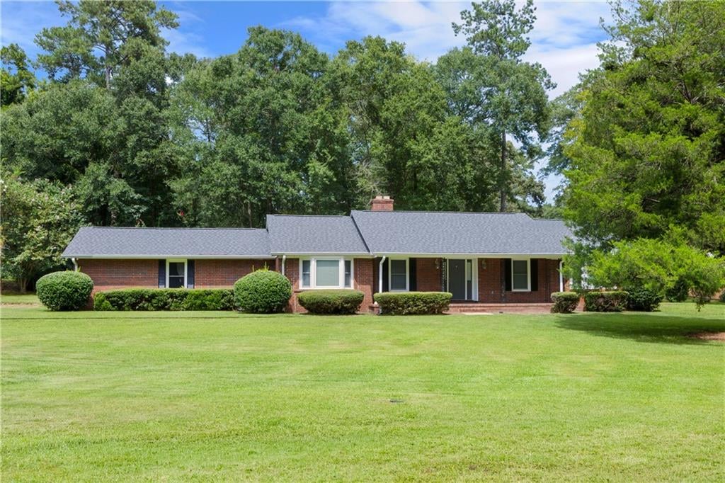 918 Downing Pl, Smiths Station, AL 36877